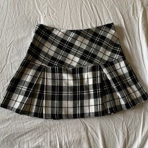Plaid mini skirt